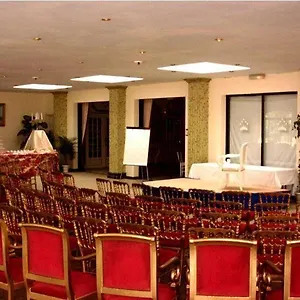 https://domaine-chateau-saint-jean.hotels-rhonealpes.com