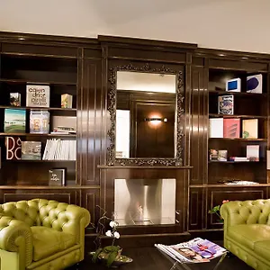 Otel Ares Eiffel ****